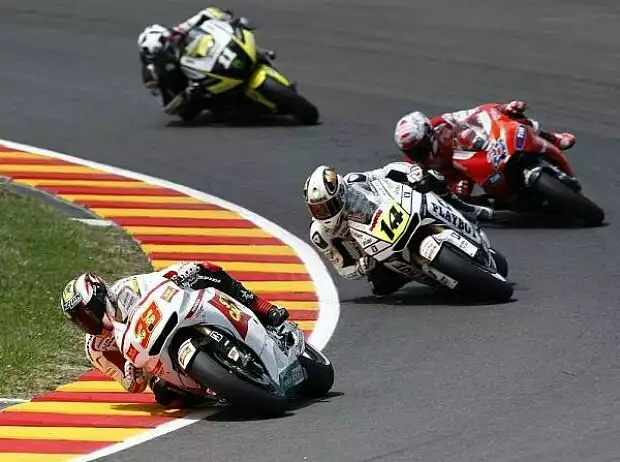 Titel-Bild zur News: Marco Melandri, Randy de Puniet