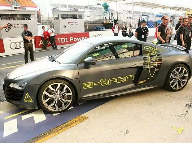 Audi R 8 E-tron Titel-Bild zur News: Audi R 8 E-tron