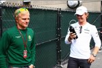 Heikki Kovalainen (Lotus) und Nico Rosberg (Mercedes) 