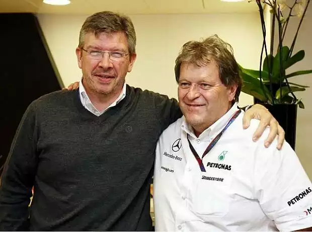 Norbert Haug (Mercedes-Motorsportchef), Ross Brawn (Teamchef) Titel-Bild zur News: Norbert Haug (Mercedes-Motorsportchef), Ross Brawn (Teamchef)