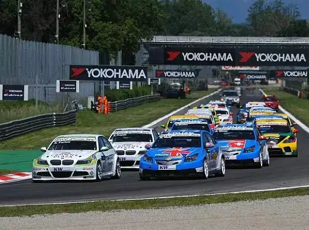 Start in Monza 2010 Titel-Bild zur News: Start in Monza 2010