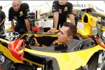  Mikhail Aleshin (Renault) 