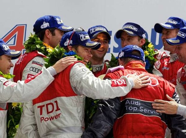 Wolfgang Ullrich (Audi Sportchef), Benoit Treluyer, Romain Dumas, Allan McNish, Rinaldo Capello, Marcel Fässler, Mike Rockenfeller, Tom Kristensen