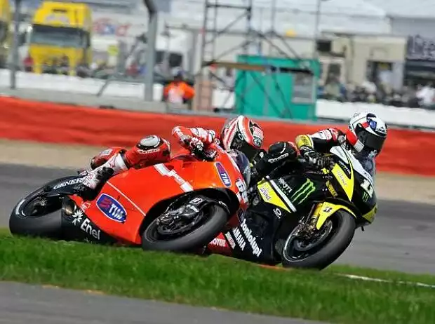 Ben Spies überholt Nicky Hayden Titel-Bild zur News: Ben Spies überholt Nicky Hayden