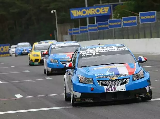 Yvan Muller, Robert Huff Titel-Bild zur News: Yvan Muller, Robert Huff