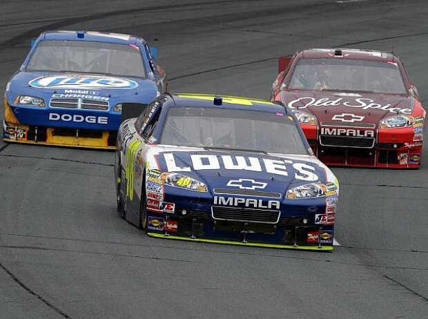 Jimmie Johnson, Tony Stewart, Kurt Busch Jimmie Johnson, Tony Stewart, Kurt Busch