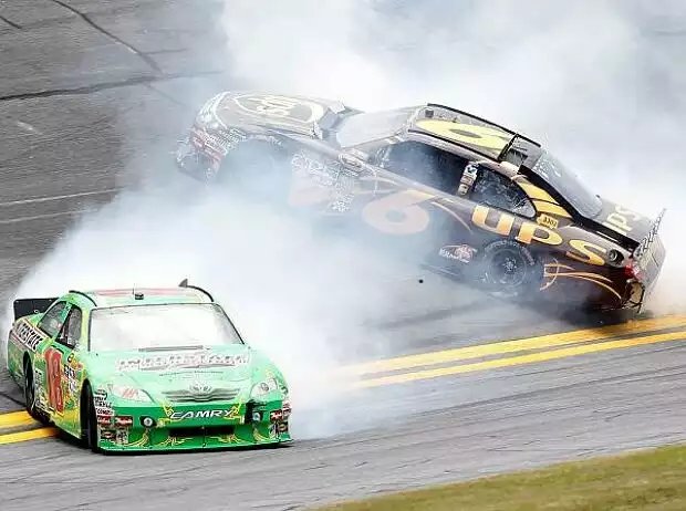 Kyle Busch, David Ragan Titel-Bild zur News: Kyle Busch, David Ragan