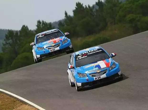 Yvan Muller, Robert Huff Titel-Bild zur News: Yvan Muller, Robert Huff