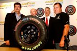 Ryan Newman (SHR) und die speziellen Goodyear-Reifen zum 4. Juli