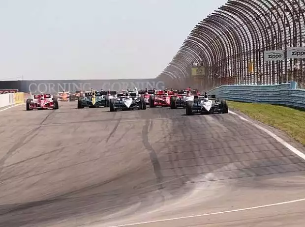 Start Watkins Glen Titel-Bild zur News: Start Watkins Glen