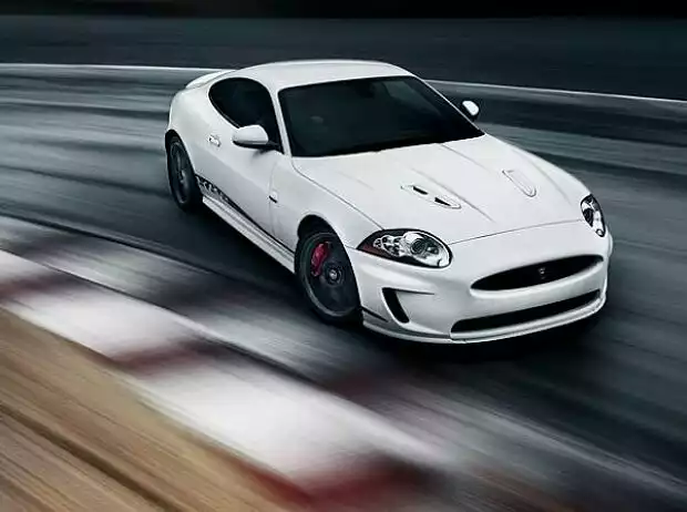 Jaguar XKR MY11 Titel-Bild zur News: Jaguar XKR MY11