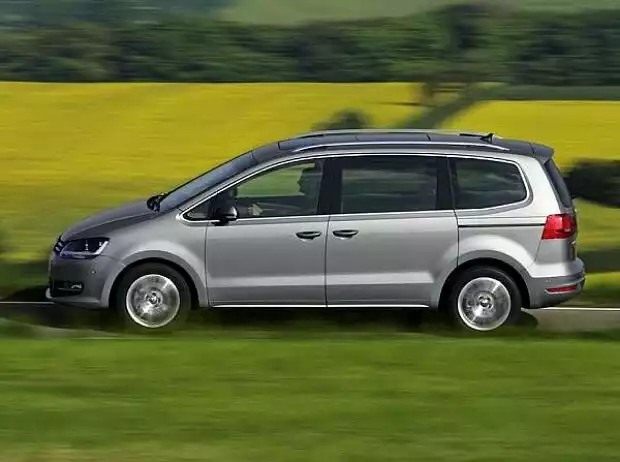VW Sharan Titel-Bild zur News: VW Sharan