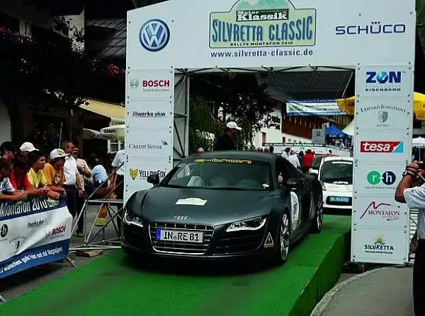 Audi R8 E-tron Titel-Bild zur News: Audi R8 E-tron