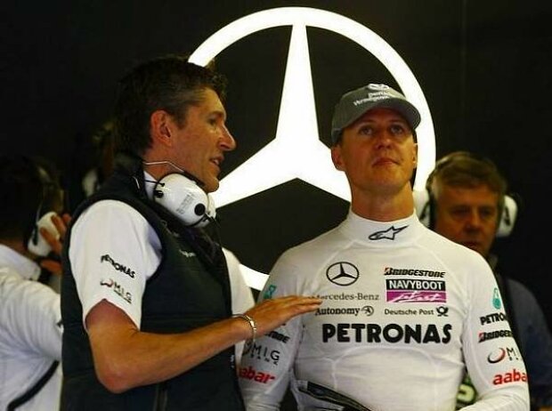 Titel-Bild zur News: Nick Fry (Geschäftsführer), Michael Schumacher