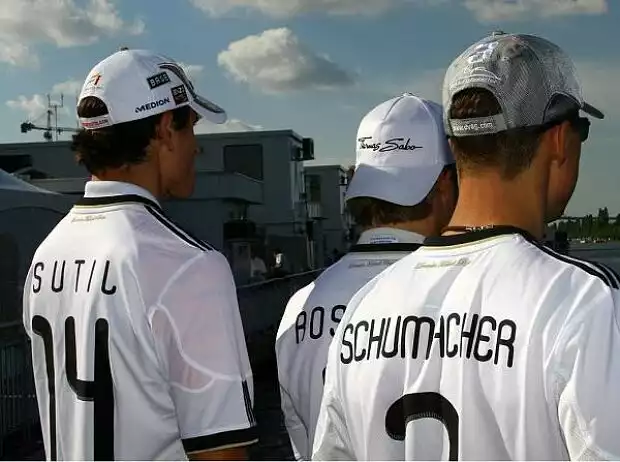 Nico Rosberg, Michael Schumacher, Adrian Sutil Titel-Bild zur News: Nico Rosberg, Michael Schumacher, Adrian Sutil