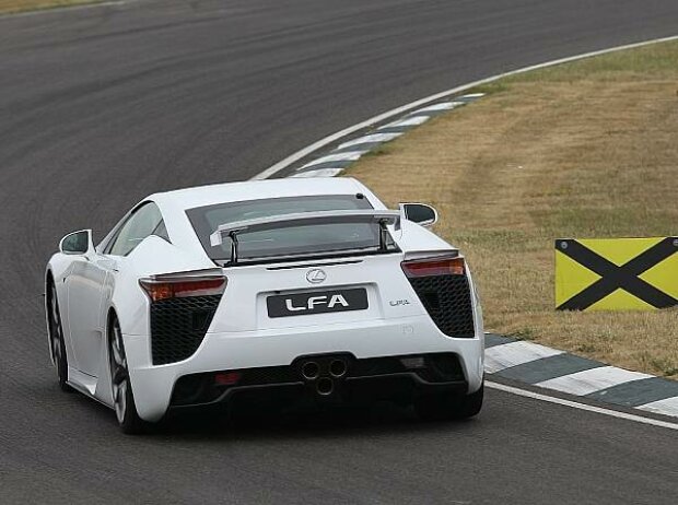 Lexus LFA