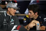 Michael Schumacher (Mercedes) und Mark Webber (Red Bull) 