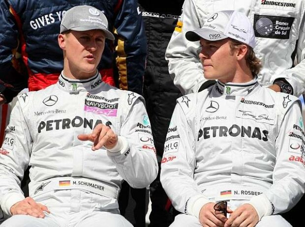Titel-Bild zur News: Michael Schumacher, Nico Rosberg