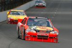 Kevin Harvick (Richard Childress) jagt Jamie McMurray (EGR) 