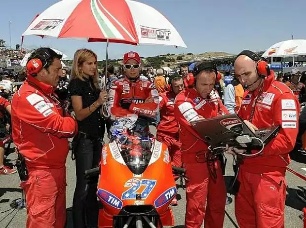 Casey Stoner Titel-Bild zur News: Casey Stoner