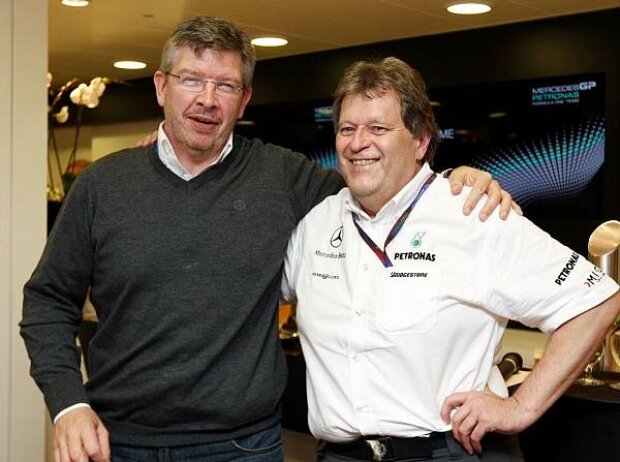 Titel-Bild zur News: Norbert Haug (Mercedes-Motorsportchef), Ross Brawn (Teamchef)