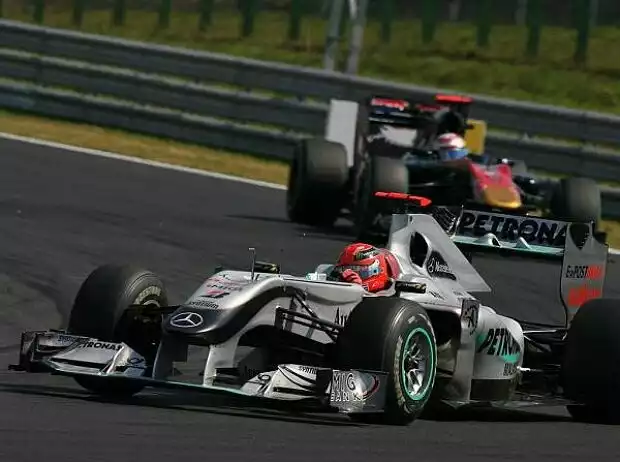 Titel-Bild zur News: Michael Schumacher, Sébastien Buemi