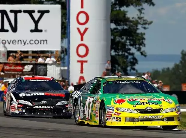 Marcos Ambrose, Joey Logano Titel-Bild zur News: Marcos Ambrose, Joey Logano