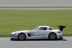 Bernd Schneider bei Testfahrten im SLS AMG GT3