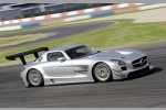 Bernd Schneider bei Testfahrten im SLS AMG GT3