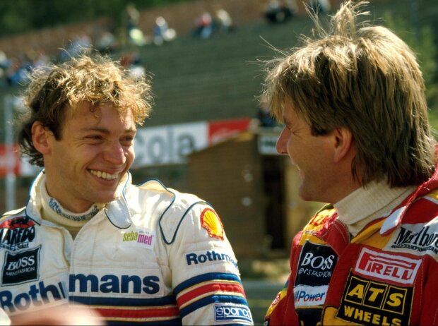 Formel-1-Fahrer unter sich: Stefan Bellof aus dem Team Tyrrell und Manfred Winkelhock aus dem Team ATS, beide verunglücken 1985 tödlich