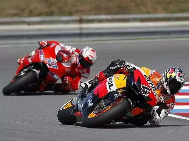 Titel-Bild zur News: Andrea Dovizioso, Casey Stoner