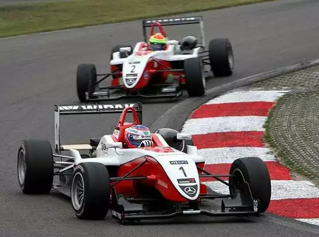 Alexander Sims, Valtteri Bottas Titel-Bild zur News: Alexander Sims, Valtteri Bottas