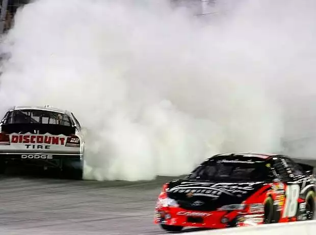 Kyle Busch, Brad Keselowski Titel-Bild zur News: Kyle Busch, Brad Keselowski