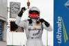 Bild zum Inhalt: Doppelsieg: Mercedes nutzt Scheider-Patzer