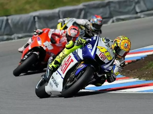 Valentino Rossi; Nicky Hayden Titel-Bild zur News: Valentino Rossi; Nicky Hayden