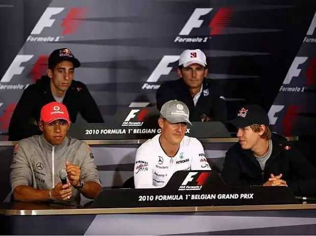 Lewis Hamilton, Sébastien Buemi, Michael Schumacher, Pedro de la Rosa und Sebastian Vettel Titel-Bild zur News: Lewis Hamilton, Sébastien Buemi, Michael Schumacher, Pedro de la Rosa und Sebastian Vettel