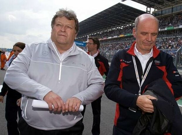 Titel-Bild zur News: Norbert Haug (Mercedes-Motorsportchef), Wolfgang Ullrich (Audi Sportchef)