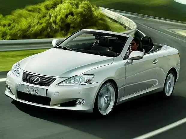 Lexus IS 250C Titel-Bild zur News: Lexus IS 250C