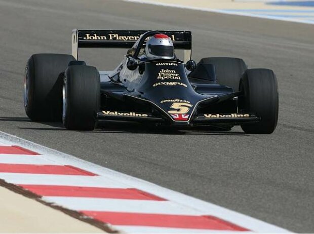 Titel-Bild zur News: Mario Andretti im Lotus 79