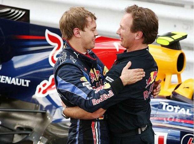 Sebastian Vettel, Christian Horner (Teamchef) Sebastian Vettel, Christian Horner (Teamchef)