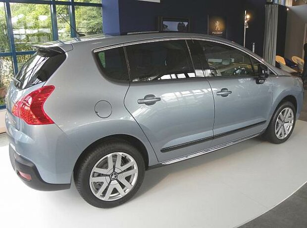 Peugeot 3008 Hybrid4 Peugeot 3008 Hybrid4