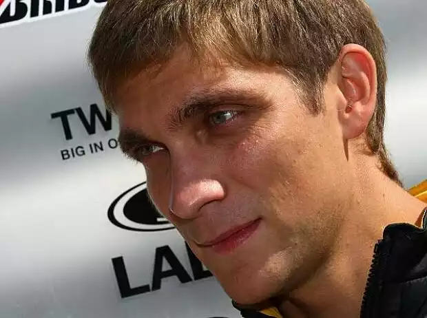 Vitaly Petrov Titel-Bild zur News: Vitaly Petrov