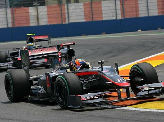 Karun Chandhok vor Bruno Senna Karun Chandhok vor Bruno Senna