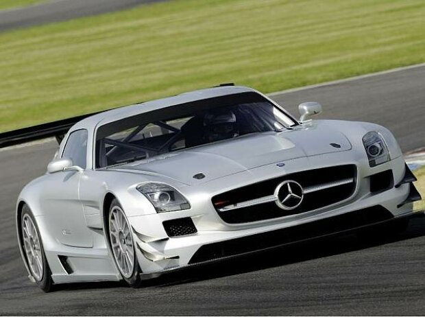 Titel-Bild zur News: Mercedes SLS GT3