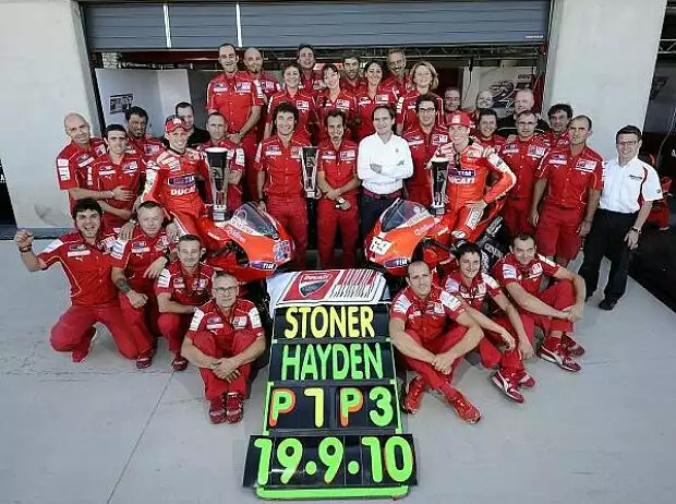 Nicky Hayden und Casey Stoner Titel-Bild zur News: Nicky Hayden und Casey Stoner