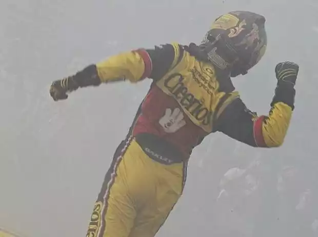 Clint Bowyer Titel-Bild zur News: Clint Bowyer