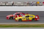 Clint Bowyer (Richard Childress) gegen Jamie McMurray (EGR) 