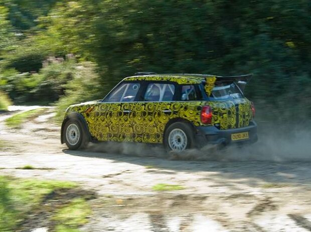 Titel-Bild zur News: MINI Countryman WRC