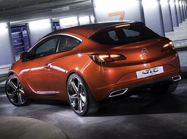 Opel GTC Paris