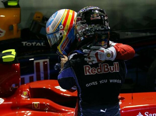 Titel-Bild zur News: Fernando Alonso und Sebastian Vettel